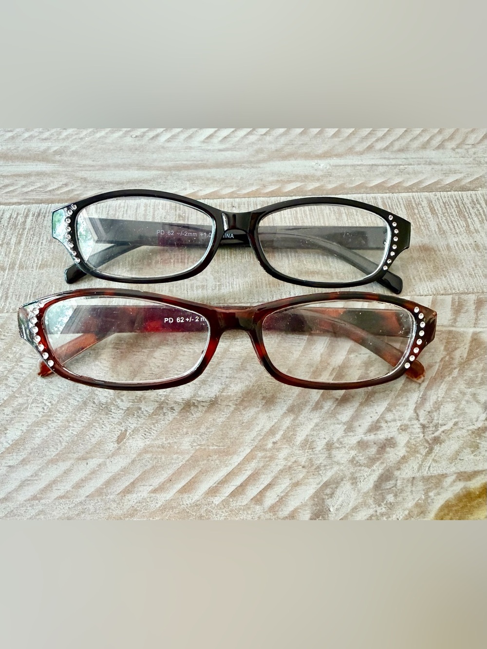 Women’s Rhinestone Cat-Eye Reading Glasses - Black & Brown 1.0 strength